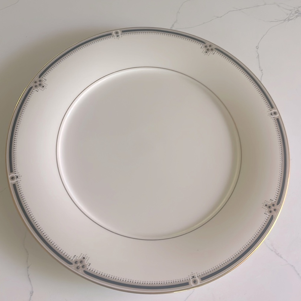 Noritake Evening Gown Gold Trim 12” Round “Chop” Serving Platter, Fine China